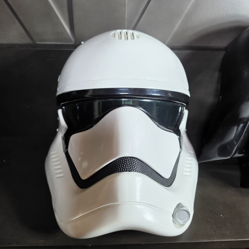 Star Wars Masks Darth Vadar, Chewbacca, Storm Trooper 3 Masks - Picture 3 of 9